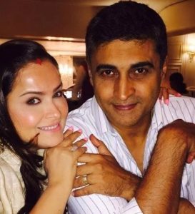 Mohnish Bahl Biography, Age, Movies, TV Serials, Wife, Mother, Daughter, Son, Birthday 7