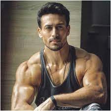 Tiger Shroff Height Age Family Biography And More! 1
